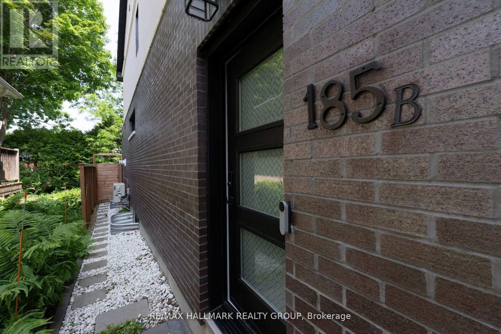 Photo 33 of 185 Carleton Avenue, Ottawa ON