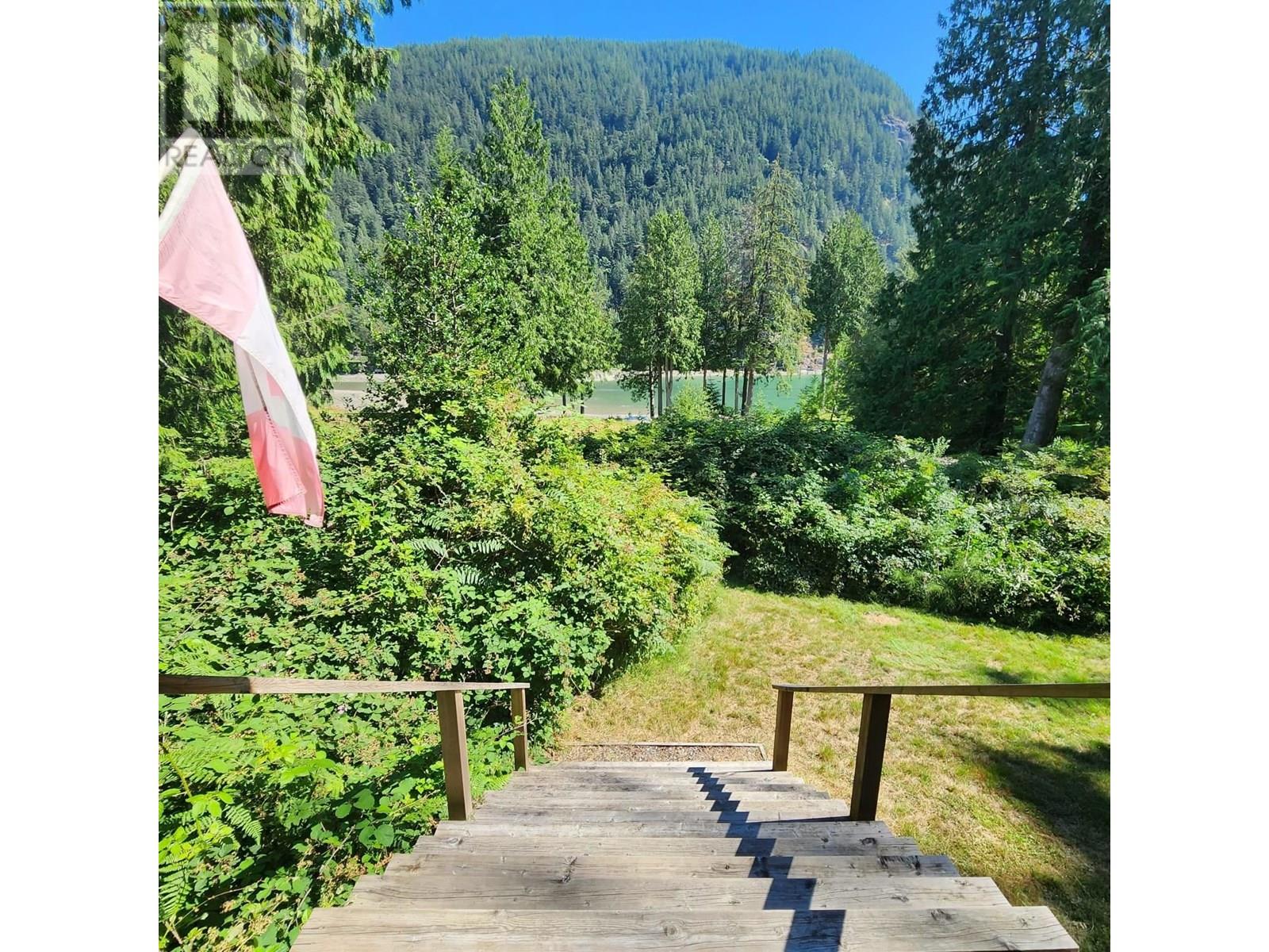 B SL27 SEA RANCH, Gambier Island