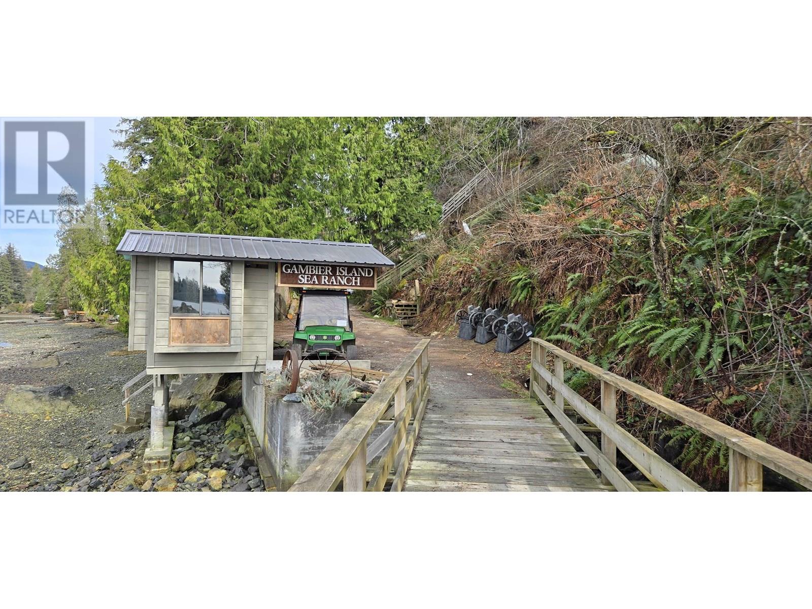 B SL27 SEA RANCH, Gambier Island