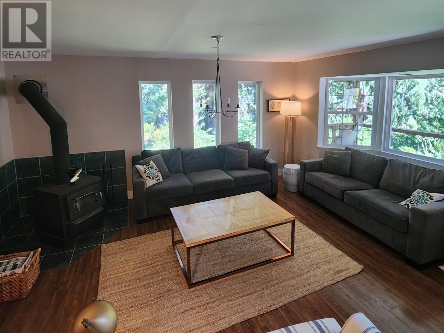 B SL27 SEA RANCH, Gambier Island