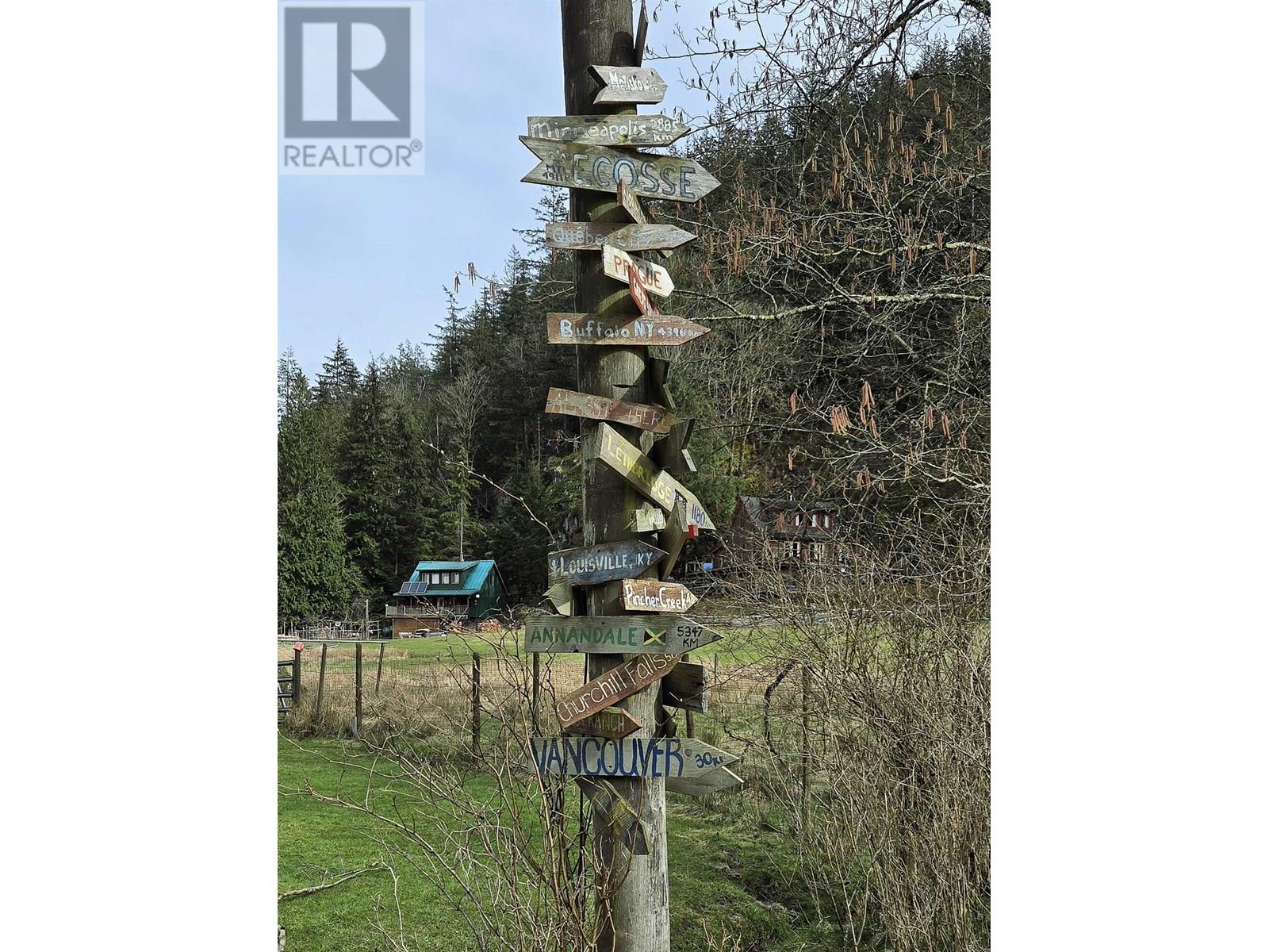 B SL27 SEA RANCH, Gambier Island