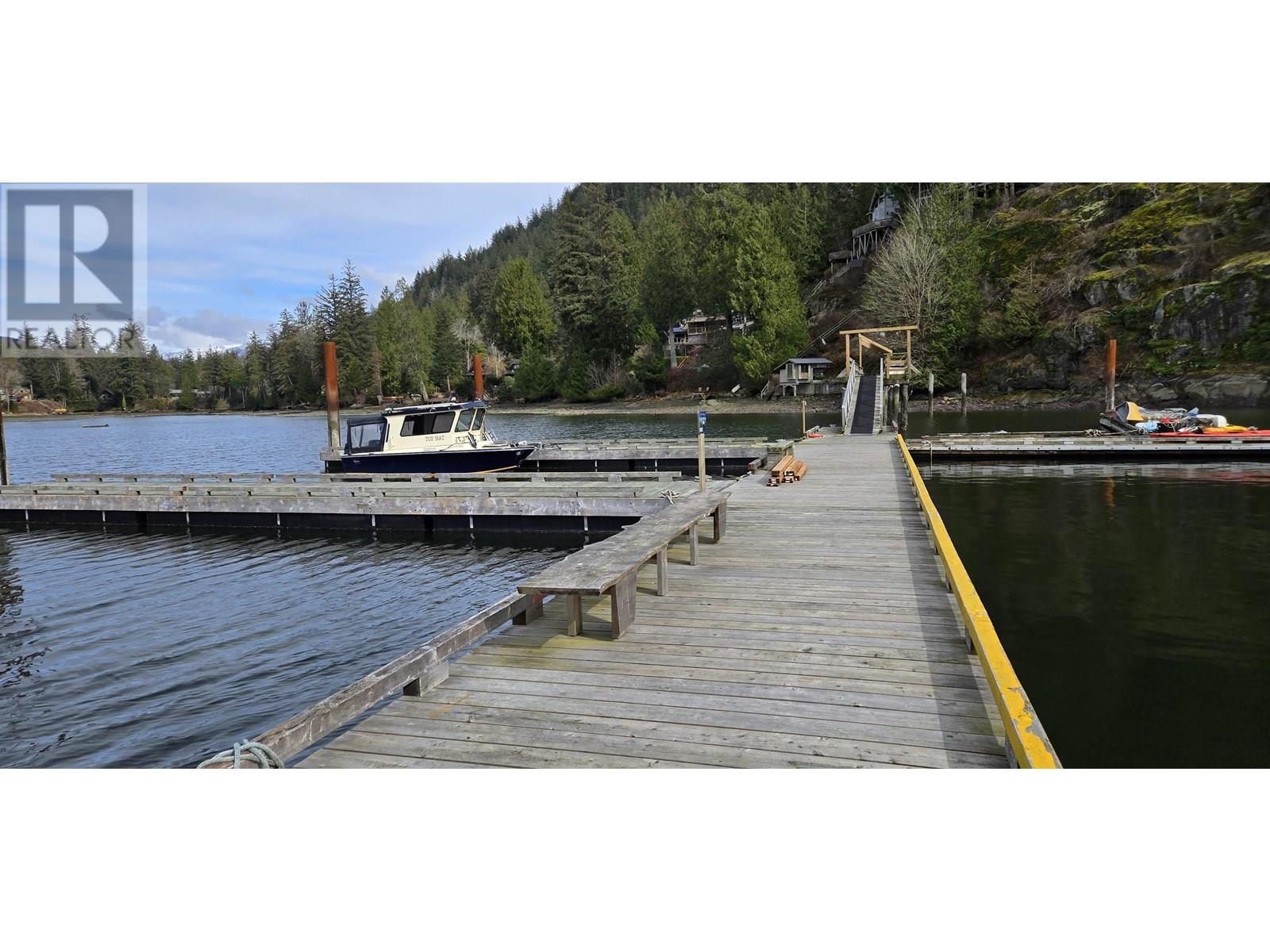 B SL27 SEA RANCH, Gambier Island