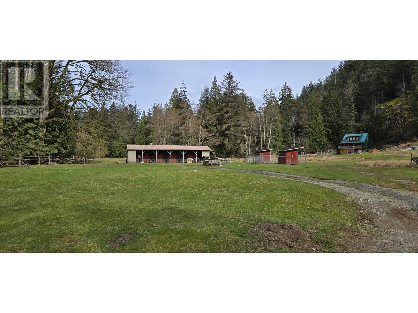 B SL27 SEA RANCH, Gambier Island