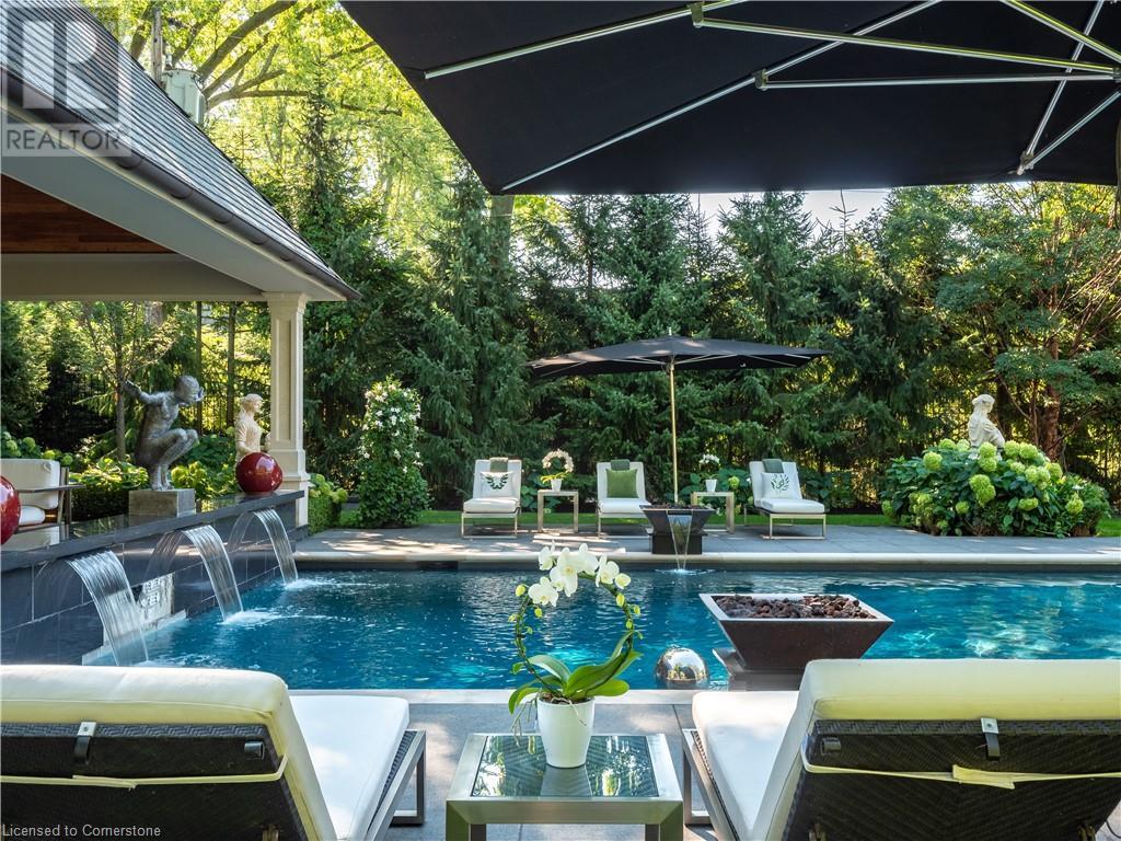 Photo 23 of 15 Chartwell Road, Oakville ON