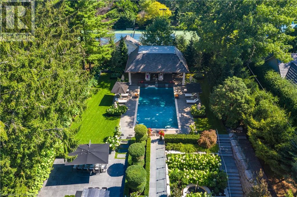 Photo 32 of 15 Chartwell Road, Oakville ON