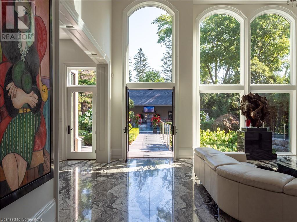 Photo 8 of 15 Chartwell Road, Oakville ON