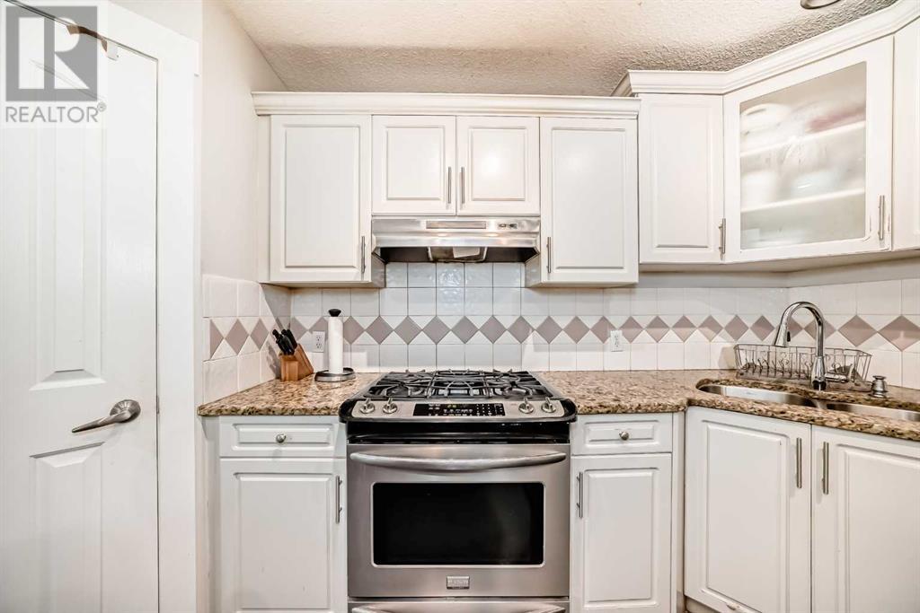 Single Family House for Sale in  Citadel Circle NW Citadel Calgary 