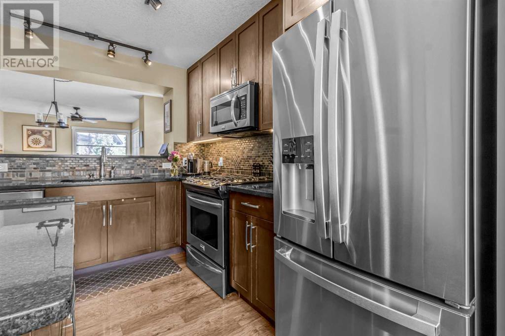 Single Family House for Sale in  Aspen Hills Common SW Aspen Woods Calgary 