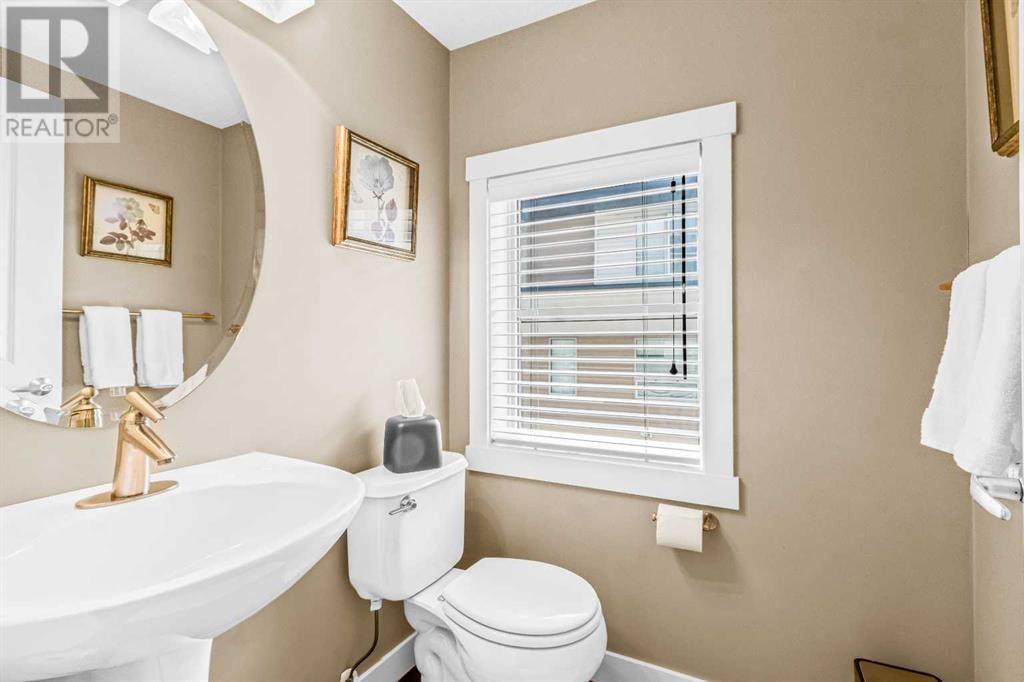 Single Family House for Sale in  Aspen Hills Common SW Aspen Woods Calgary 