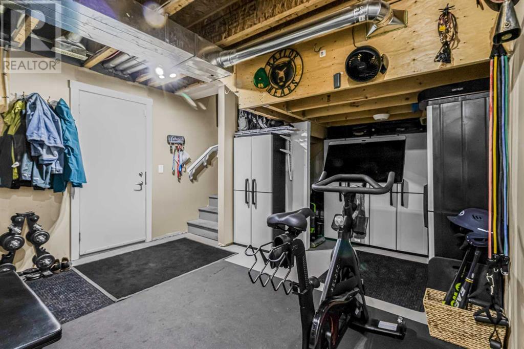 Single Family House for Sale in  Aspen Hills Common SW Aspen Woods Calgary 