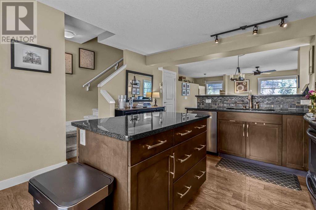 Single Family House for Sale in  Aspen Hills Common SW Aspen Woods Calgary 