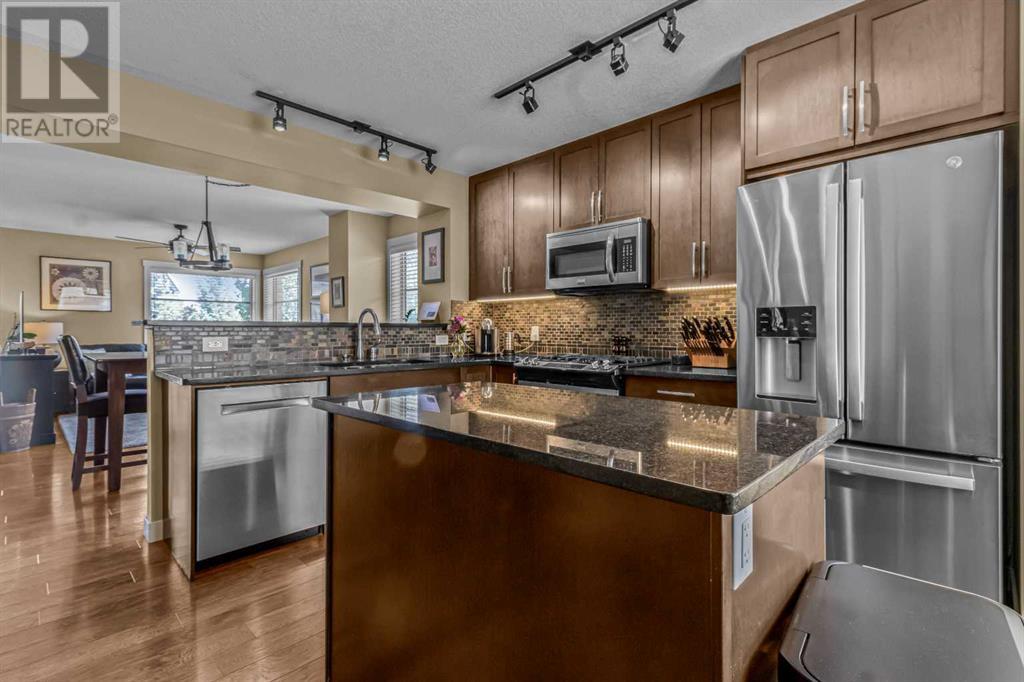 Single Family House for Sale in  Aspen Hills Common SW Aspen Woods Calgary 