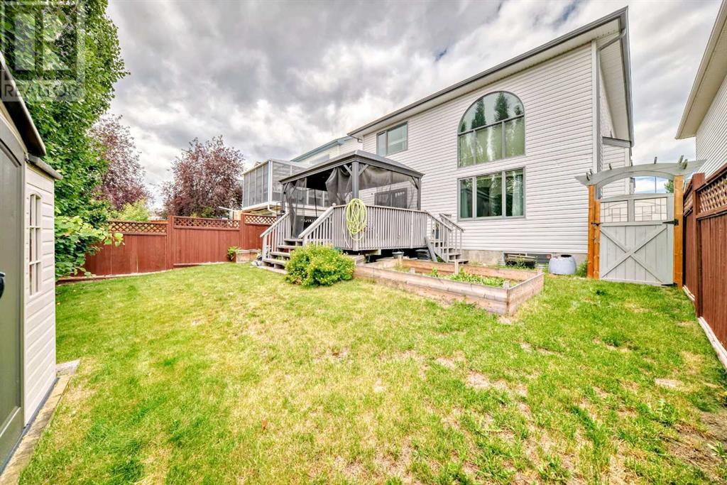 Single Family House for Sale in  Citadel Circle NW Citadel Calgary 