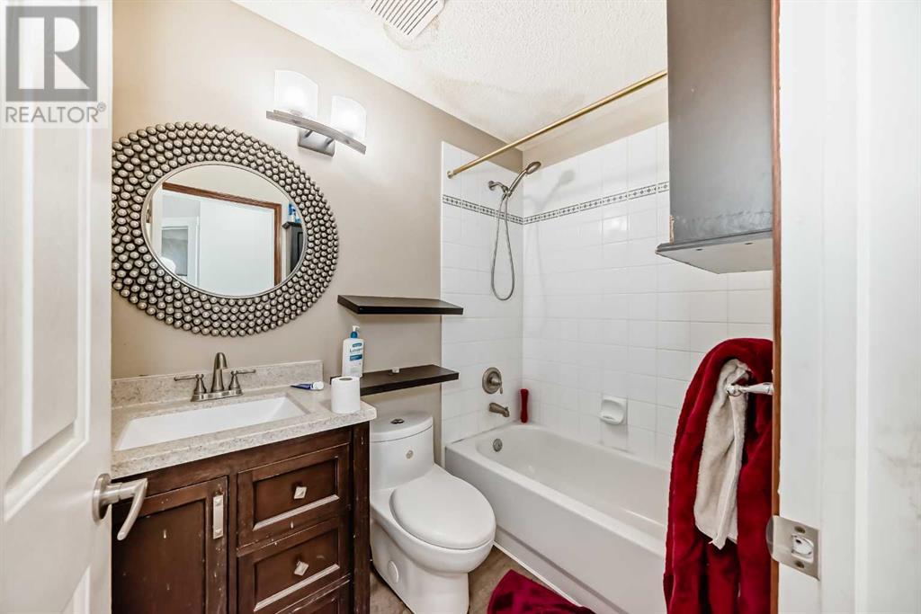 Single Family House for Sale in  Citadel Circle NW Citadel Calgary 
