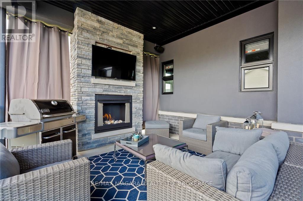 Photo 21 of 13 Francesco Crescent, St Catharines ON