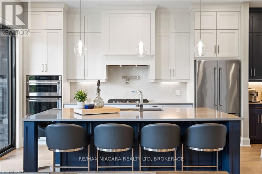 Photo 4 of 13 Francesco Crescent, St Catharines ON