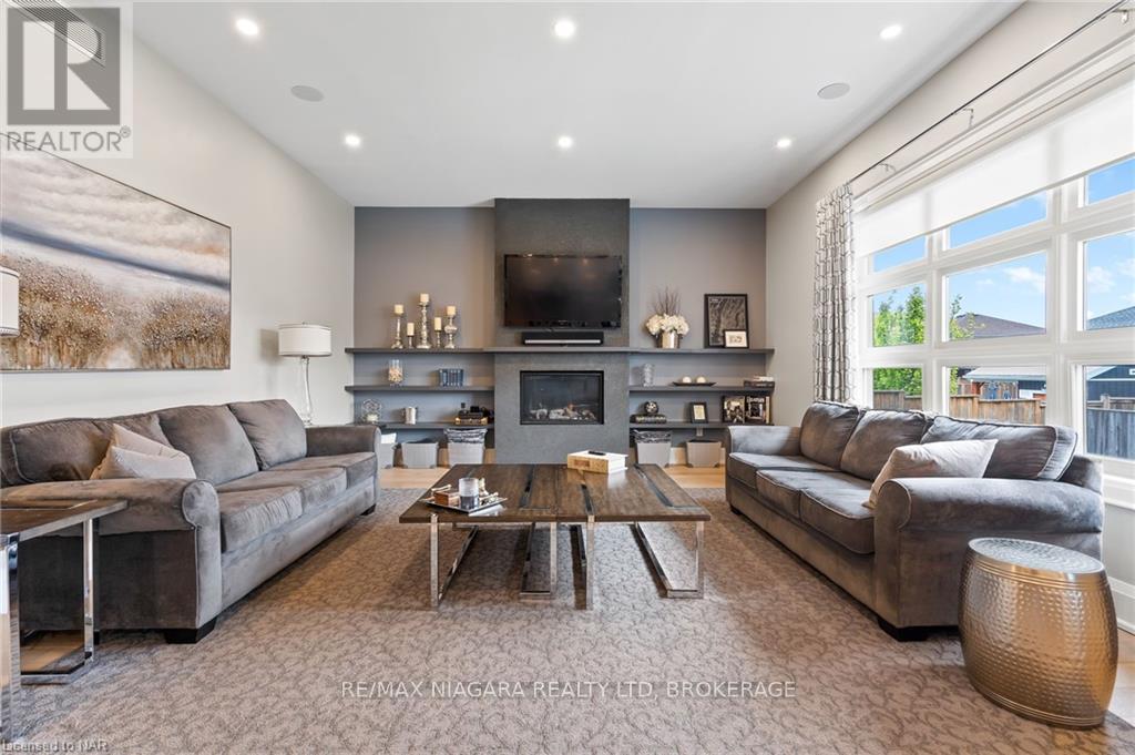 Photo 12 of 13 Francesco Crescent, St Catharines ON