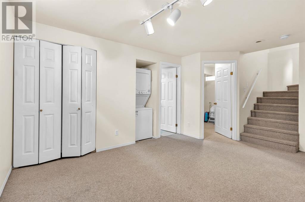 Single Family House for Sale in  Hidden Spring Green NW Hidden Valley Calgary 