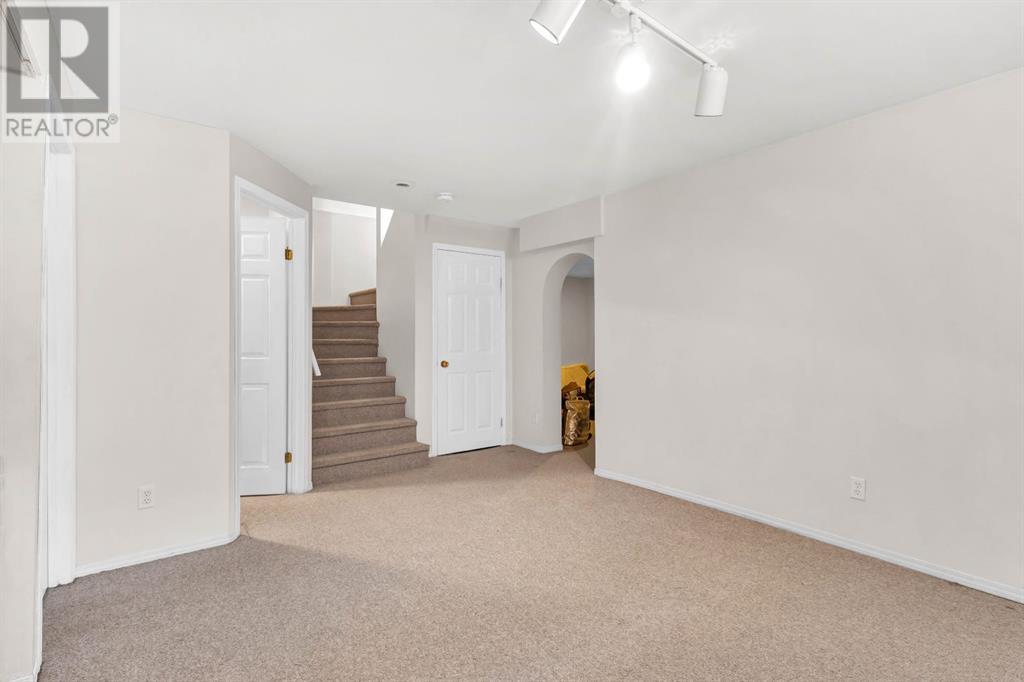 Single Family House for Sale in  Hidden Spring Green NW Hidden Valley Calgary 