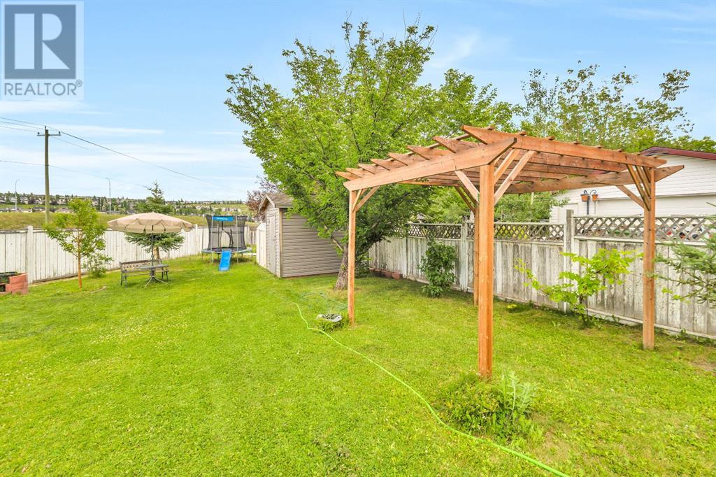 Single Family House for Sale in  Hidden Spring Green NW Hidden Valley Calgary 