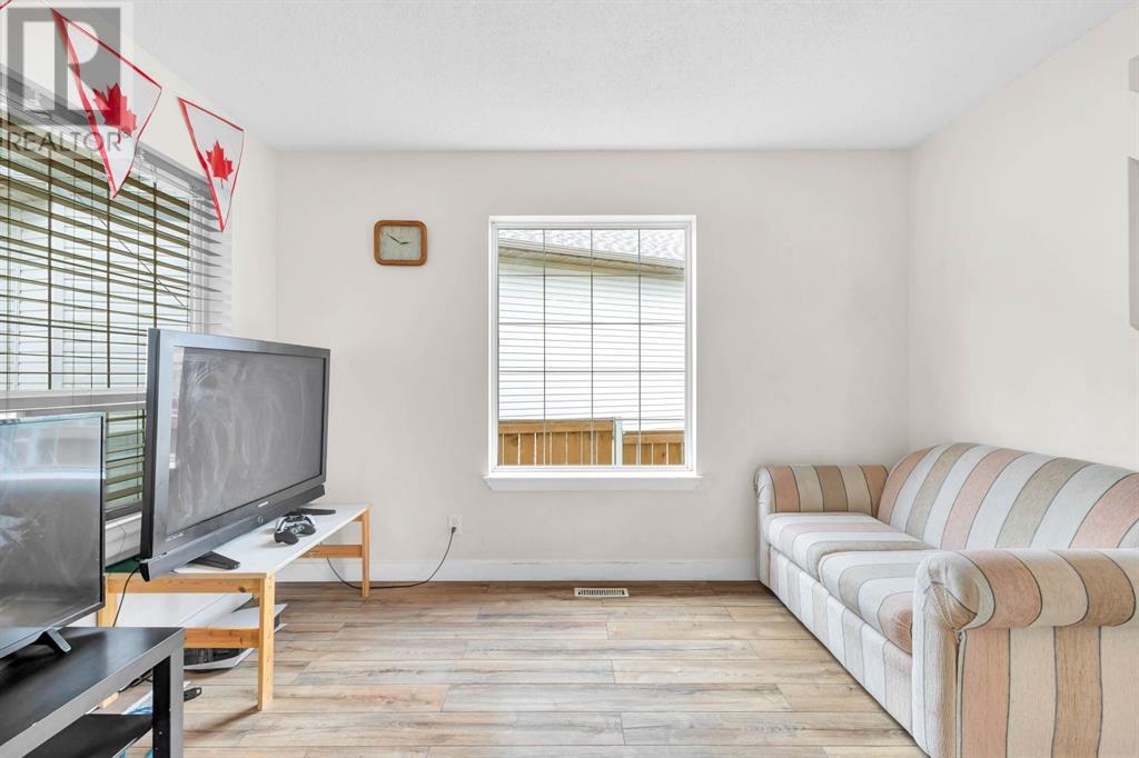 Single Family House for Sale in  Hidden Spring Green NW Hidden Valley Calgary 