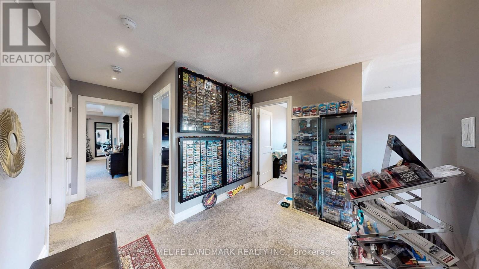 Photo 5 of 537 Millstream Drive, Waterloo ON