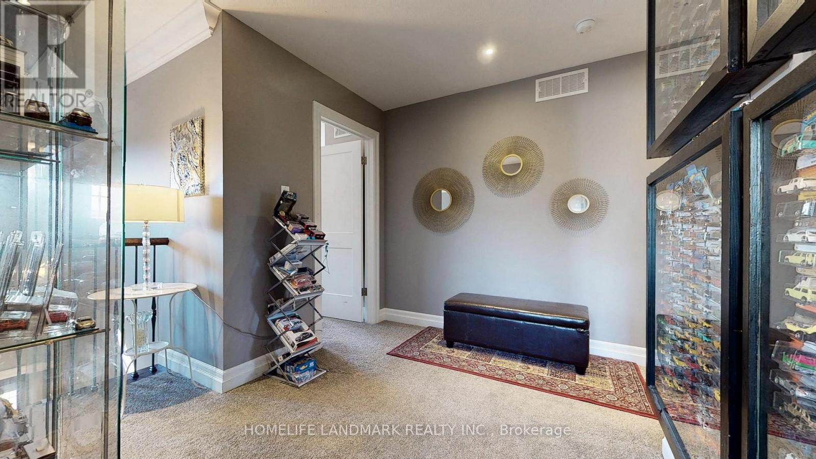 Photo 47 of 537 Millstream Drive, Waterloo ON