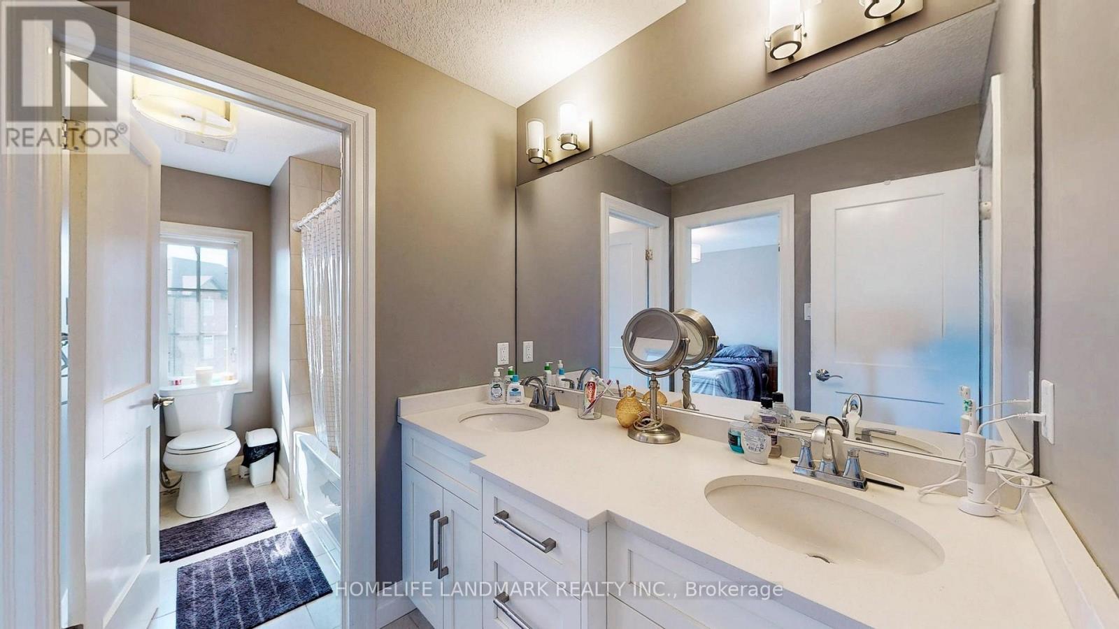 Photo 13 of 537 Millstream Drive, Waterloo ON