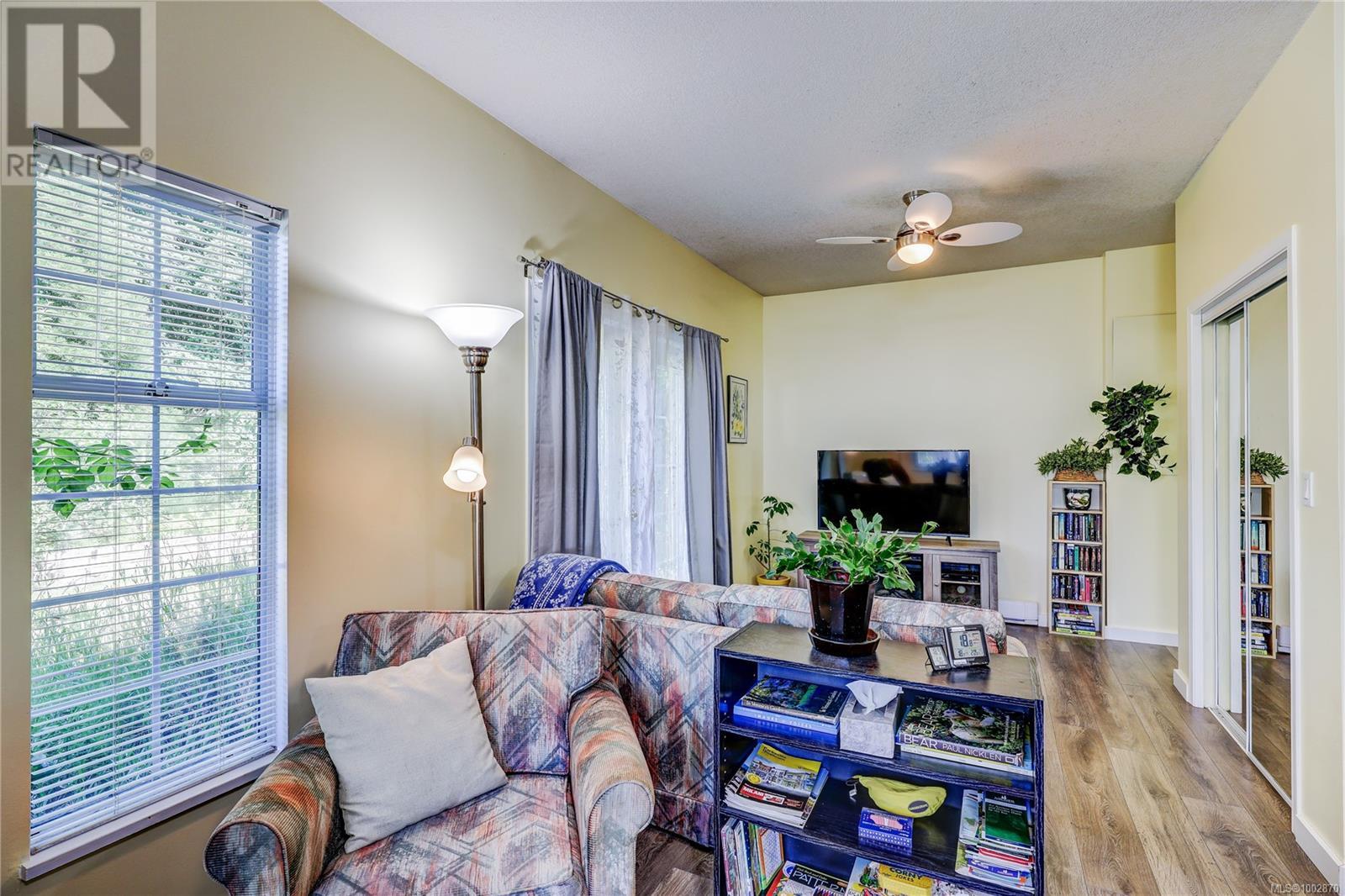 Photo 27 of 4840 Blue Heron Dr, Bowser BC