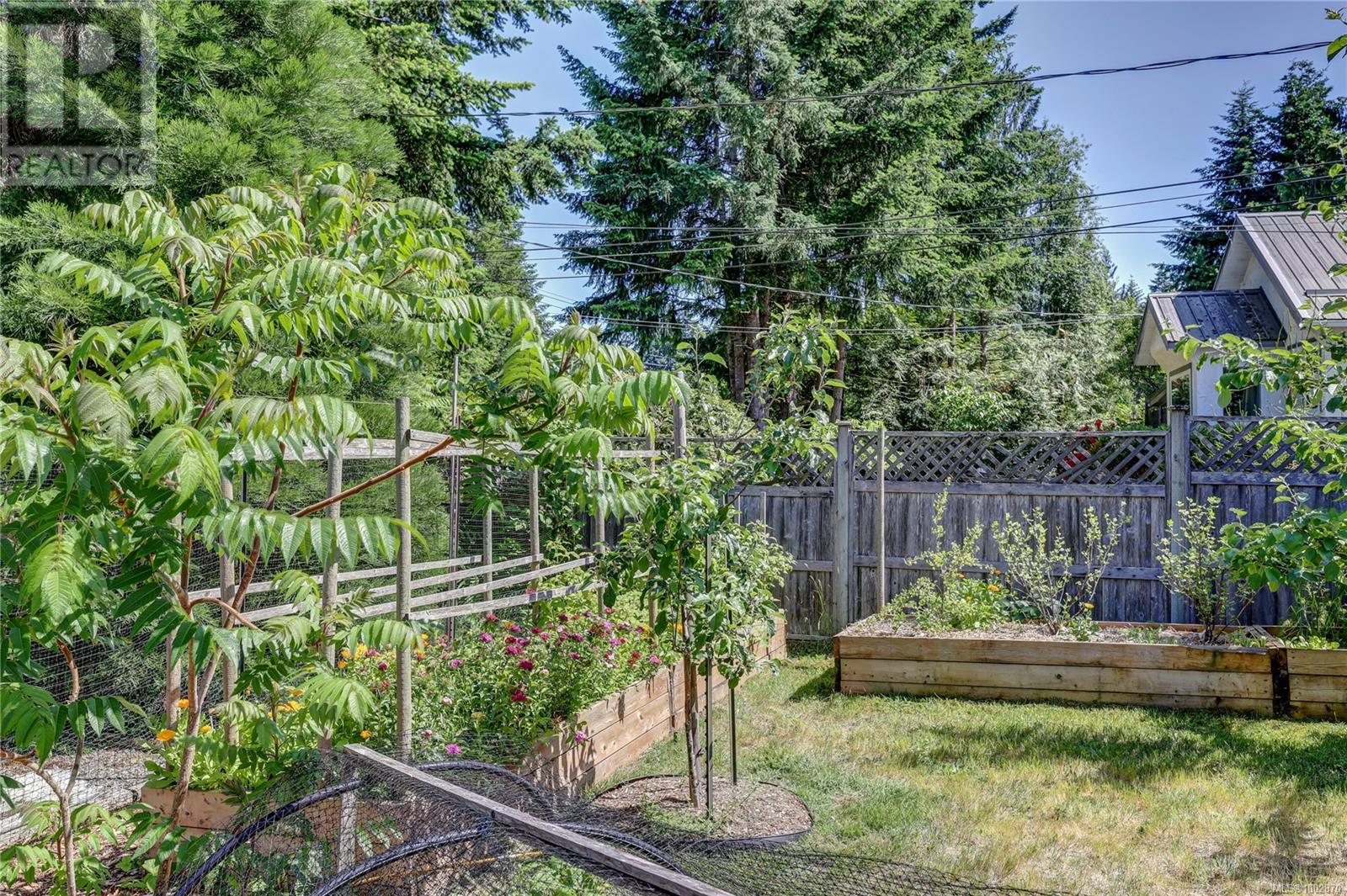 Photo 64 of 4840 Blue Heron Dr, Bowser BC