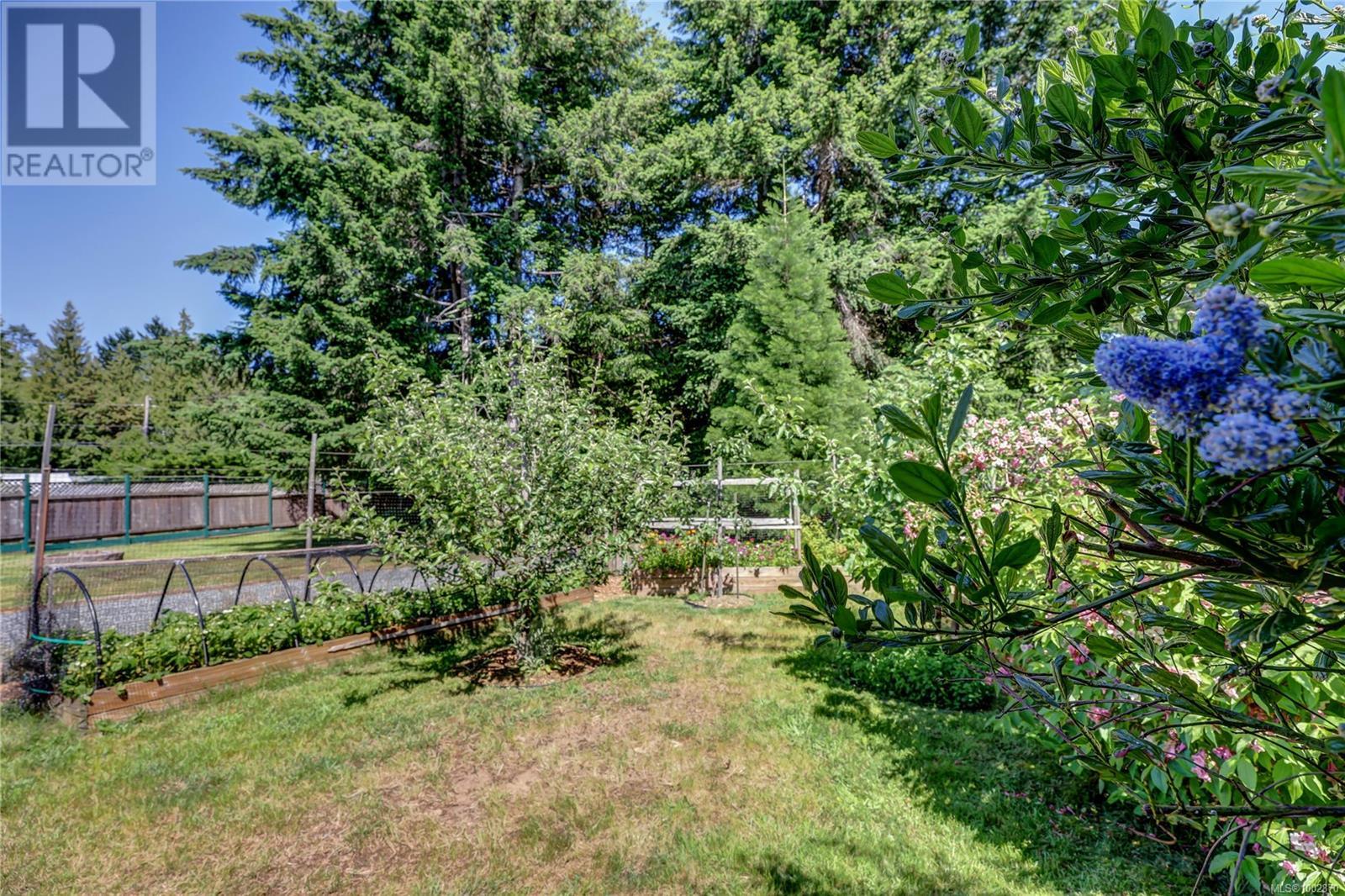 Photo 92 of 4840 Blue Heron Dr, Bowser BC