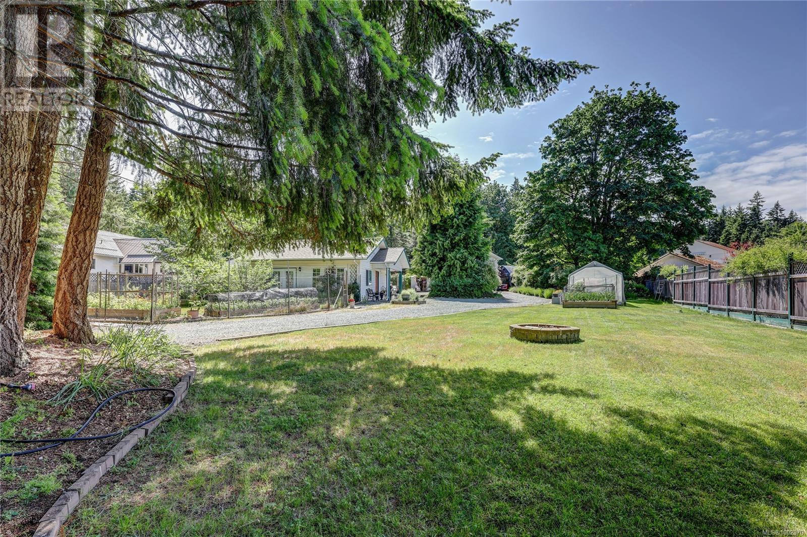 Photo 94 of 4840 Blue Heron Dr, Bowser BC