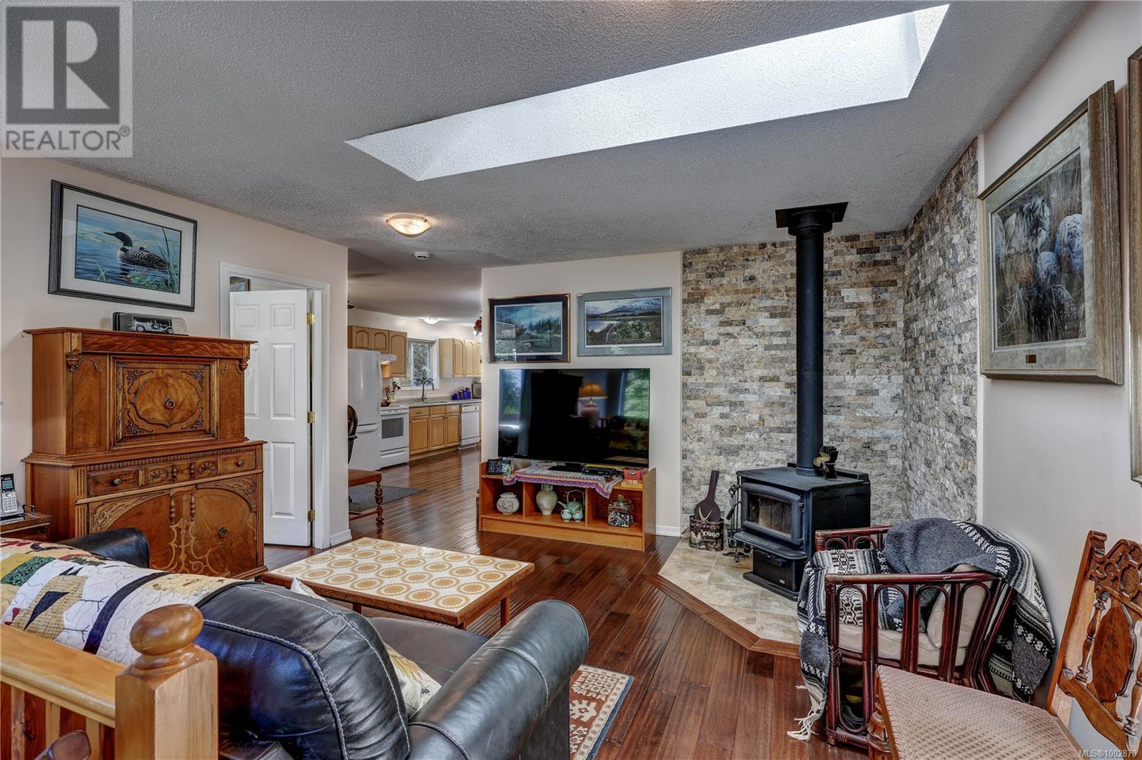 Photo 41 of 4840 Blue Heron Dr, Bowser BC