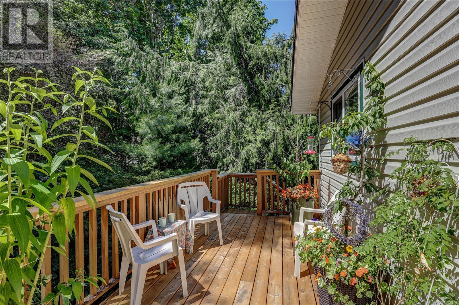 Photo 68 of 4840 Blue Heron Dr, Bowser BC