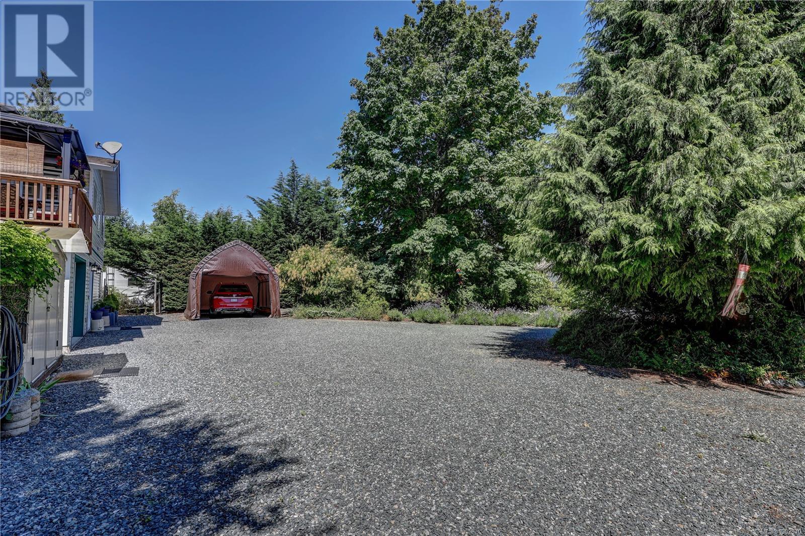Photo 95 of 4840 Blue Heron Dr, Bowser BC
