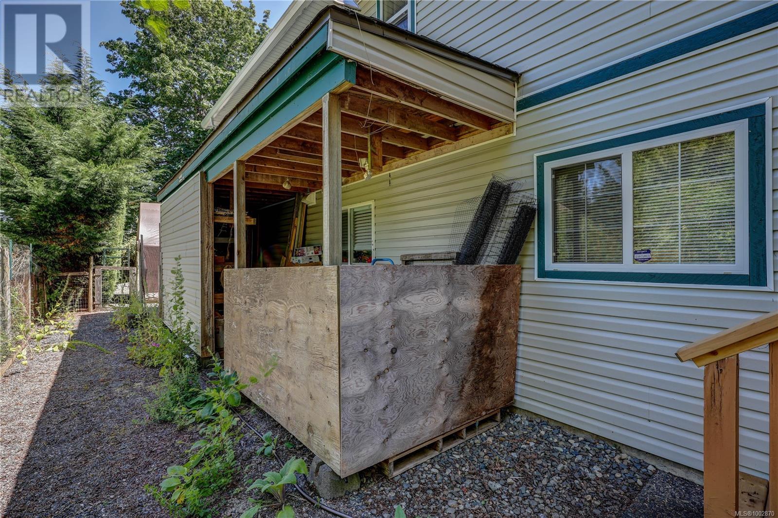 Photo 44 of 4840 Blue Heron Dr, Bowser BC