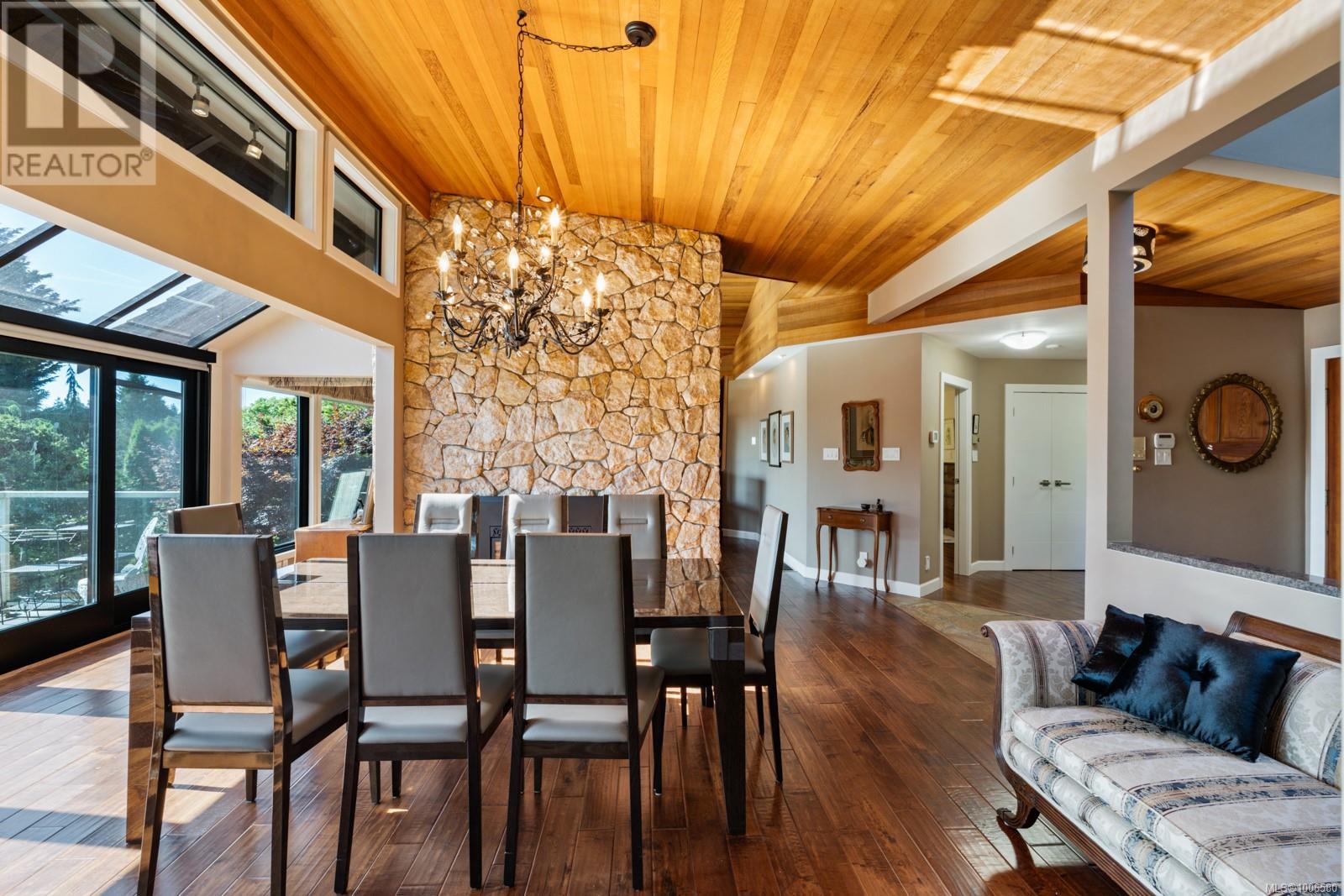 8833 Haro Park Terr, North Saanich