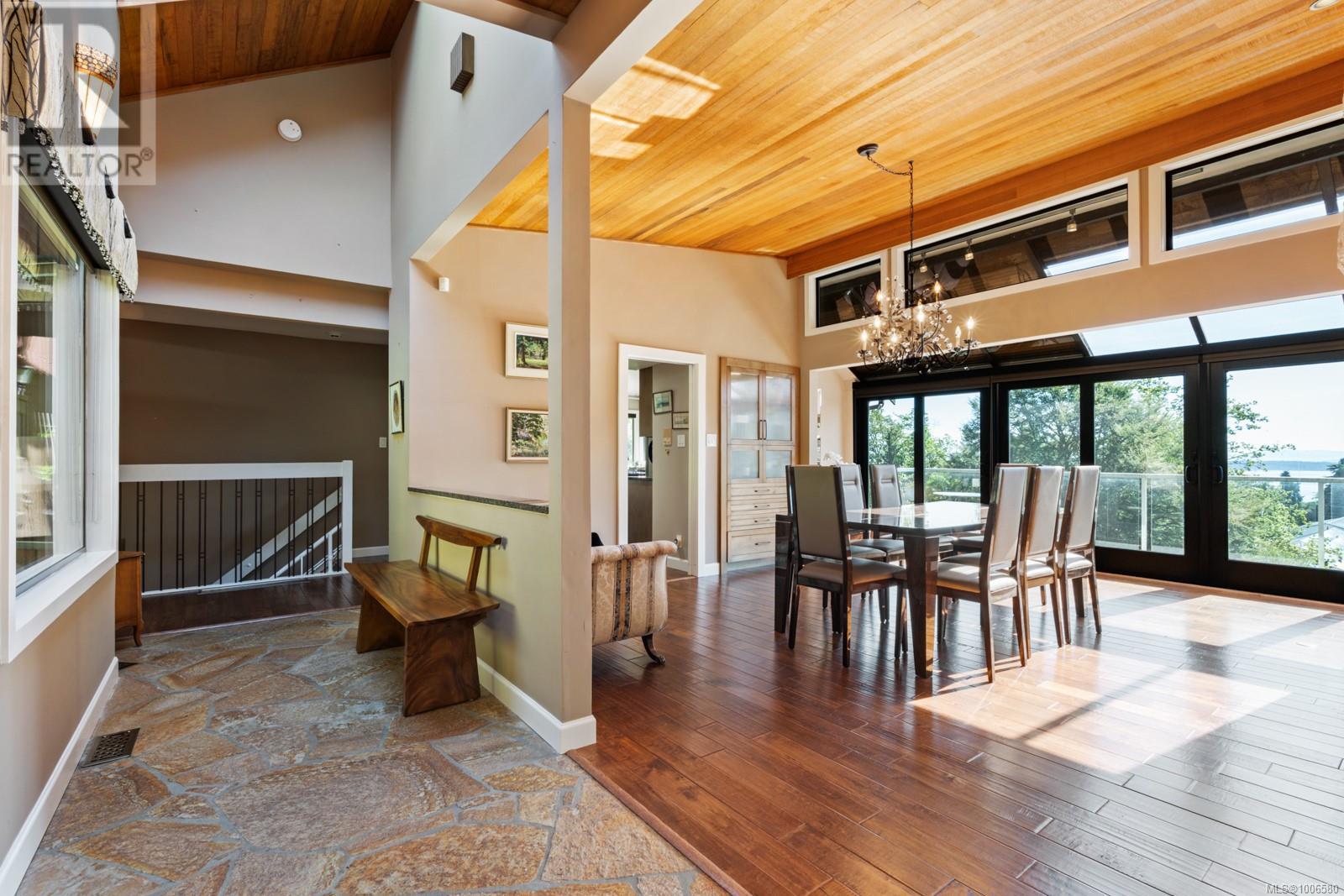 8833 Haro Park Terr, North Saanich