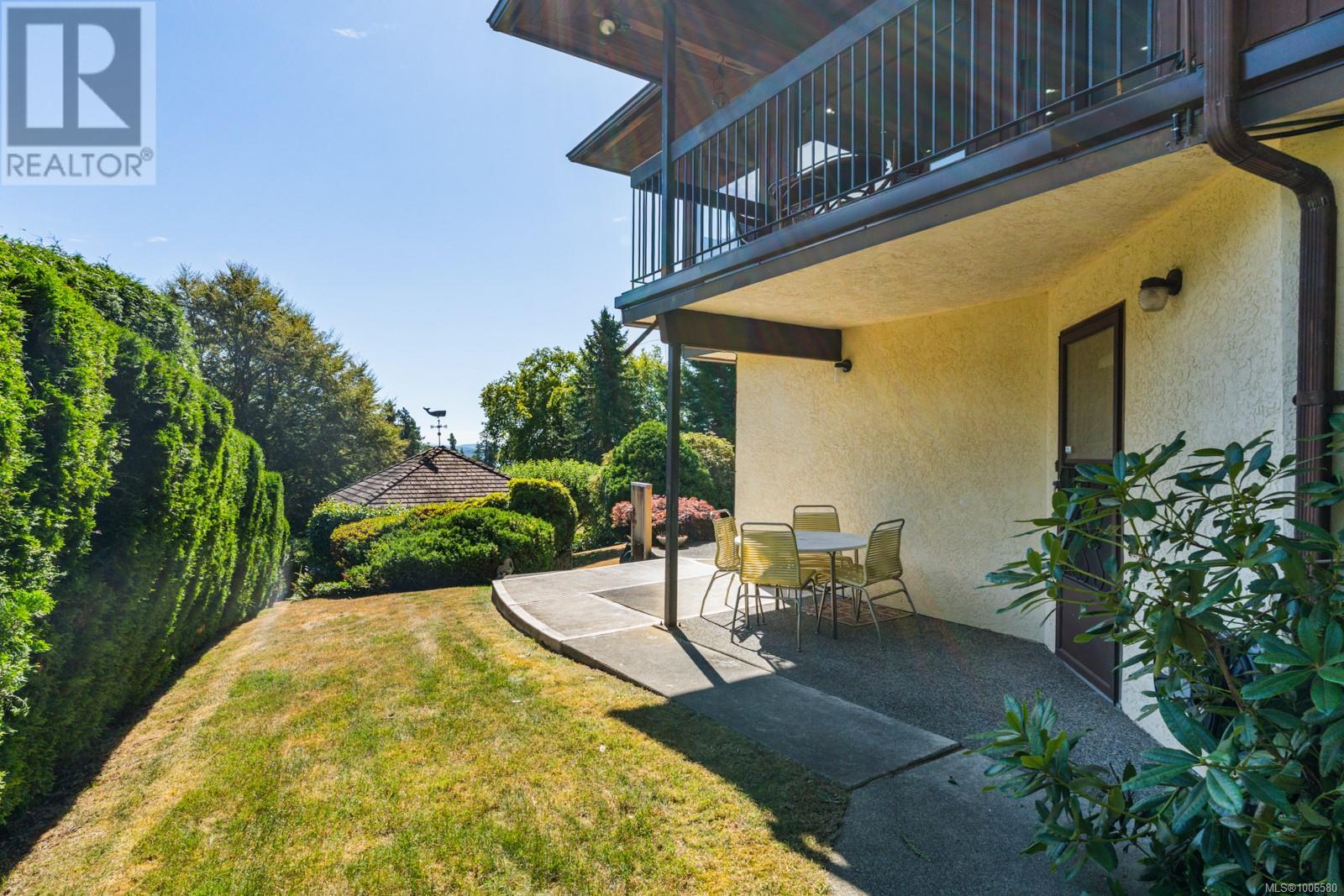 8833 Haro Park Terr, North Saanich