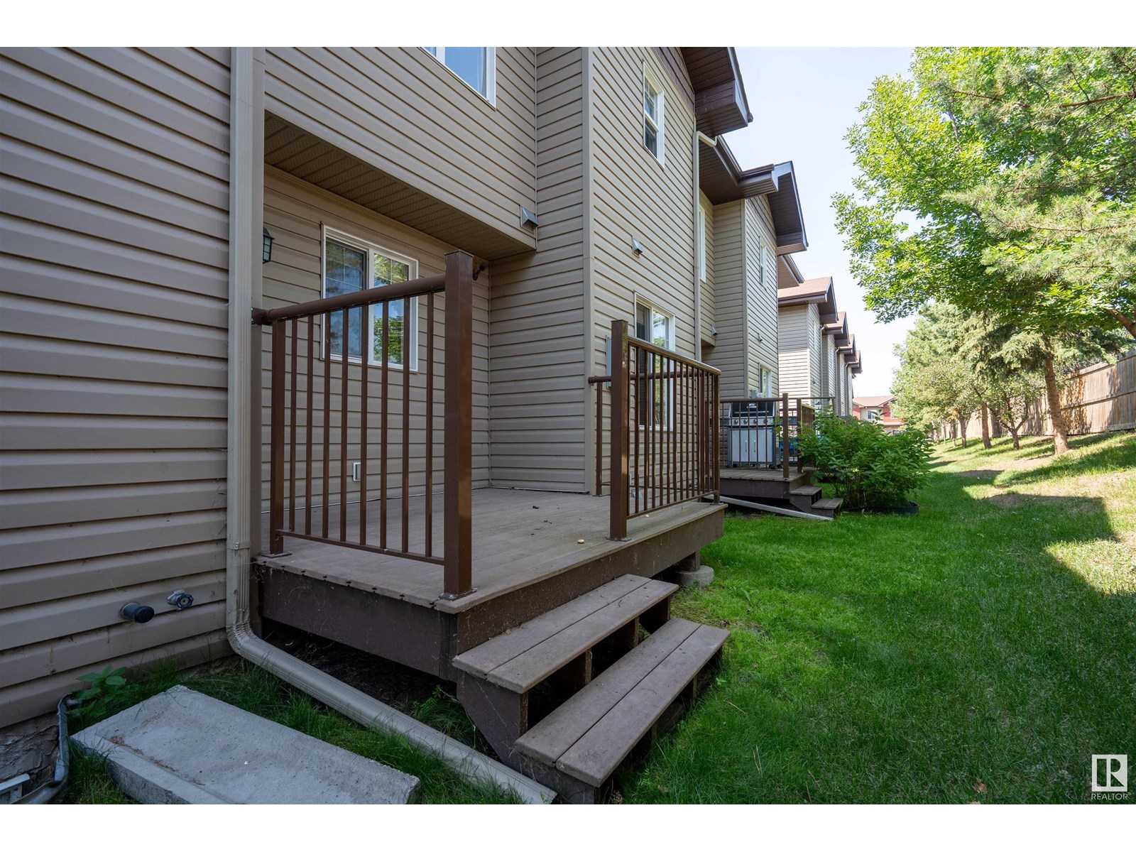 Photo 31 of 12 12930 140 Av Nw Nw, Edmonton AB