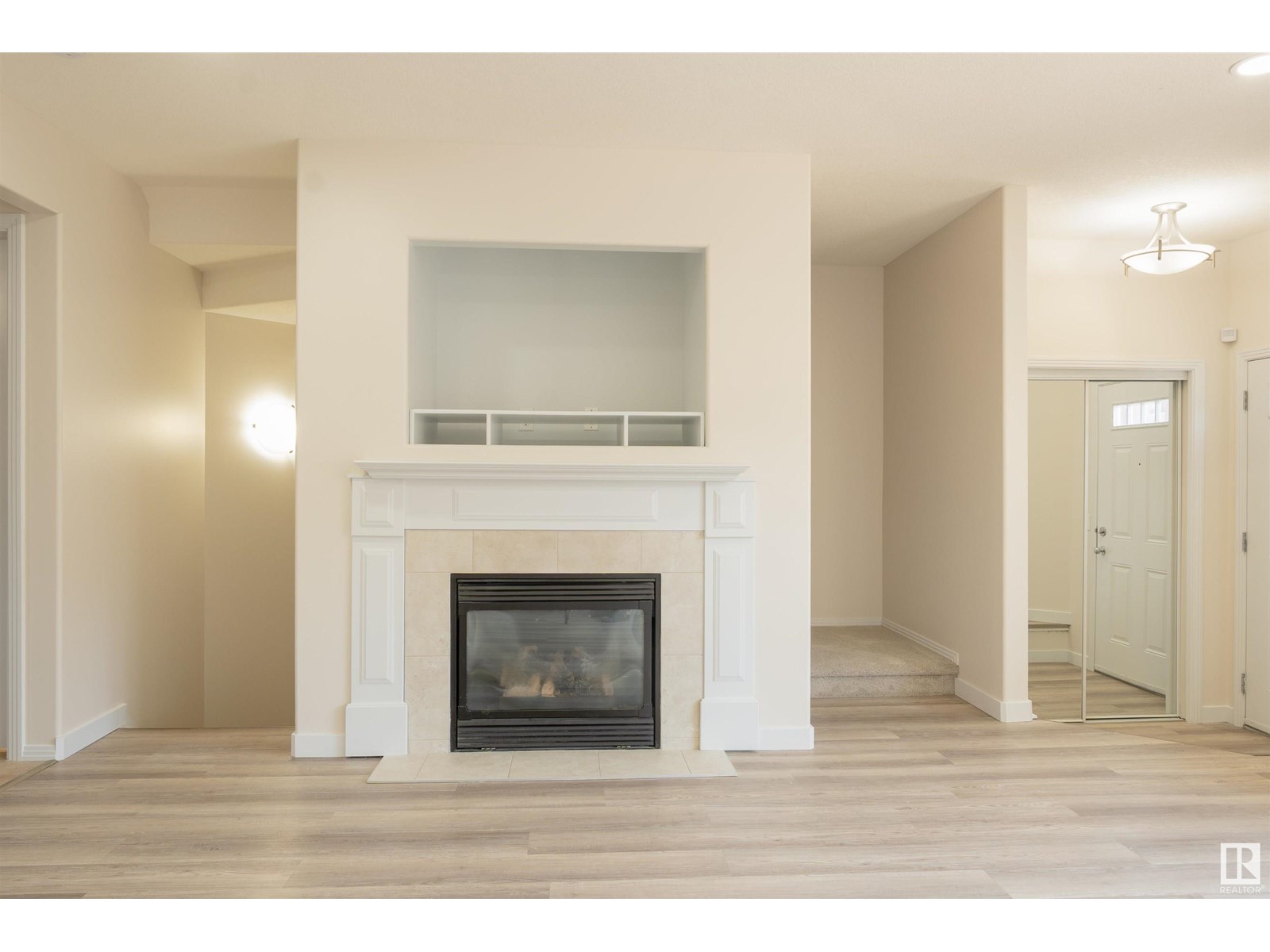 Photo 27 of 12 12930 140 Av Nw Nw, Edmonton AB