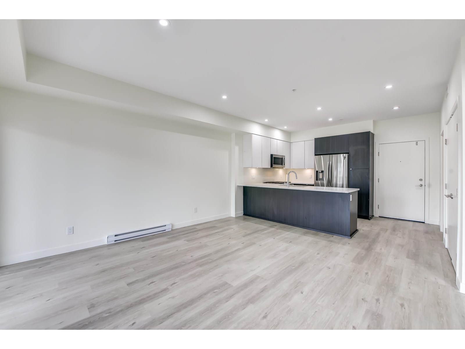 Photo 8 of 309 2649 James Street, Abbotsford BC