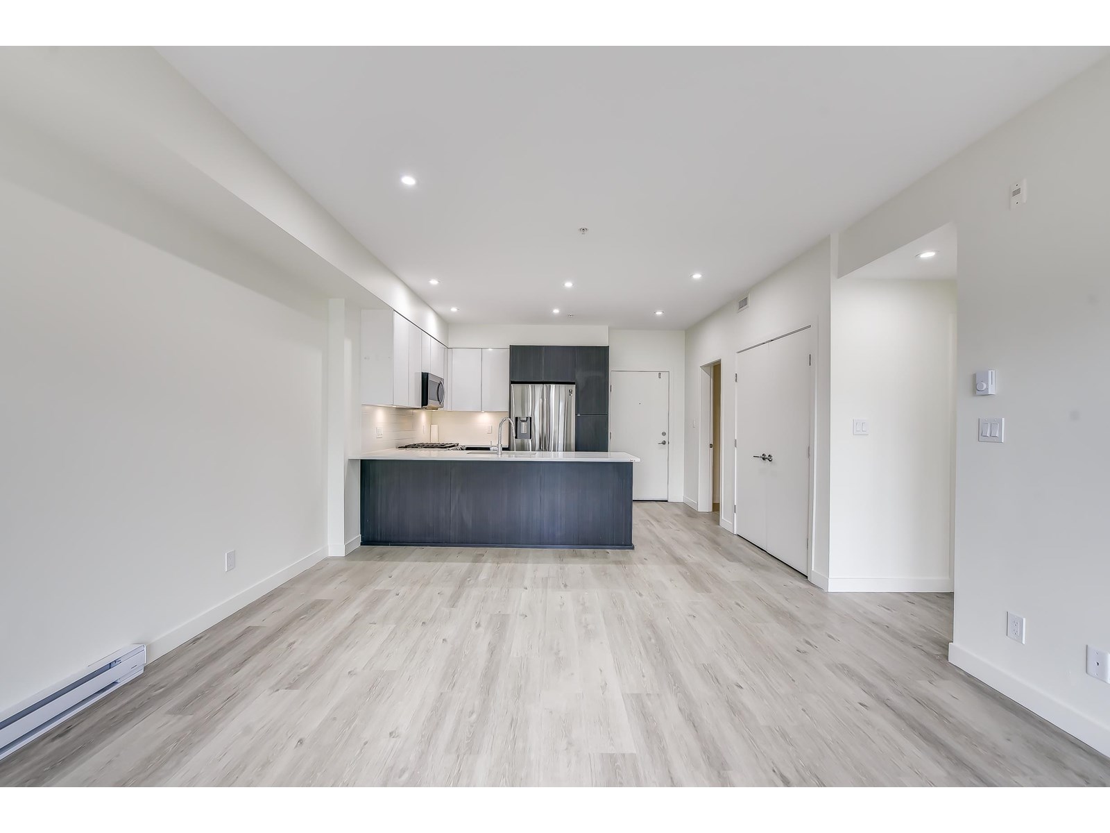Photo 9 of 309 2649 James Street, Abbotsford BC