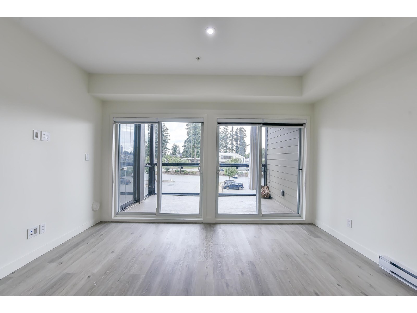 Photo 12 of 309 2649 James Street, Abbotsford BC