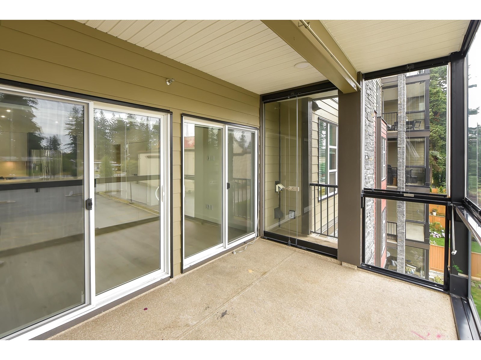 Photo 28 of 309 2649 James Street, Abbotsford BC