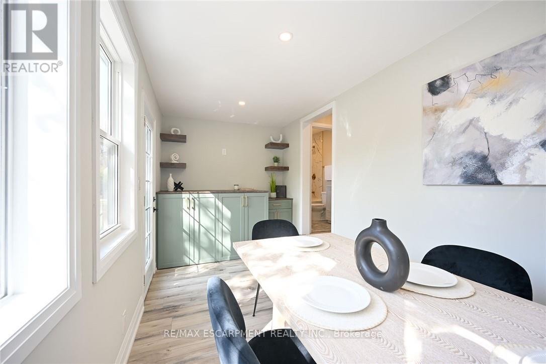 Photo 33 of 282 Ottawa Street S, Hamilton ON