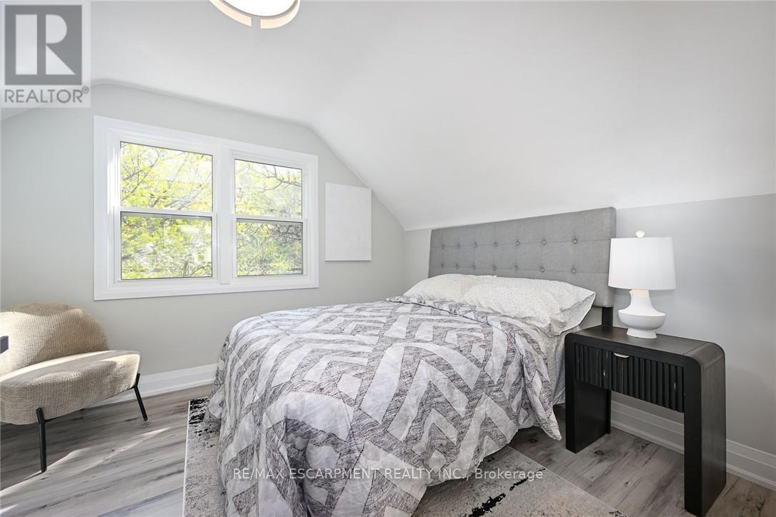 Photo 30 of 282 Ottawa Street S, Hamilton ON