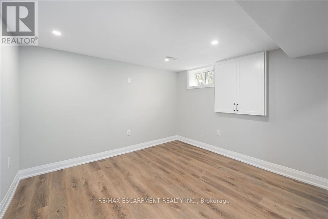 Photo 14 of 282 Ottawa Street S, Hamilton ON