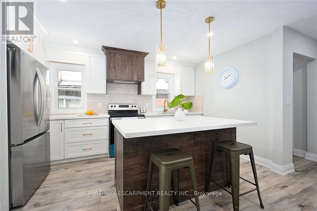 Photo 40 of 282 Ottawa Street S, Hamilton ON