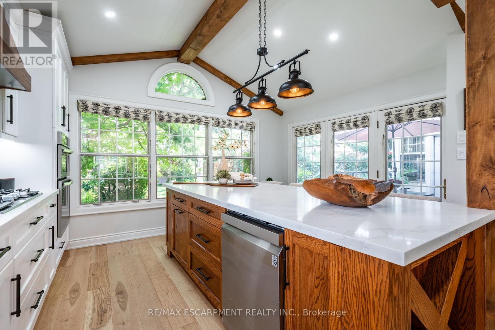 Photo 19 of 9 Lansdowne Road S, Cambridge ON